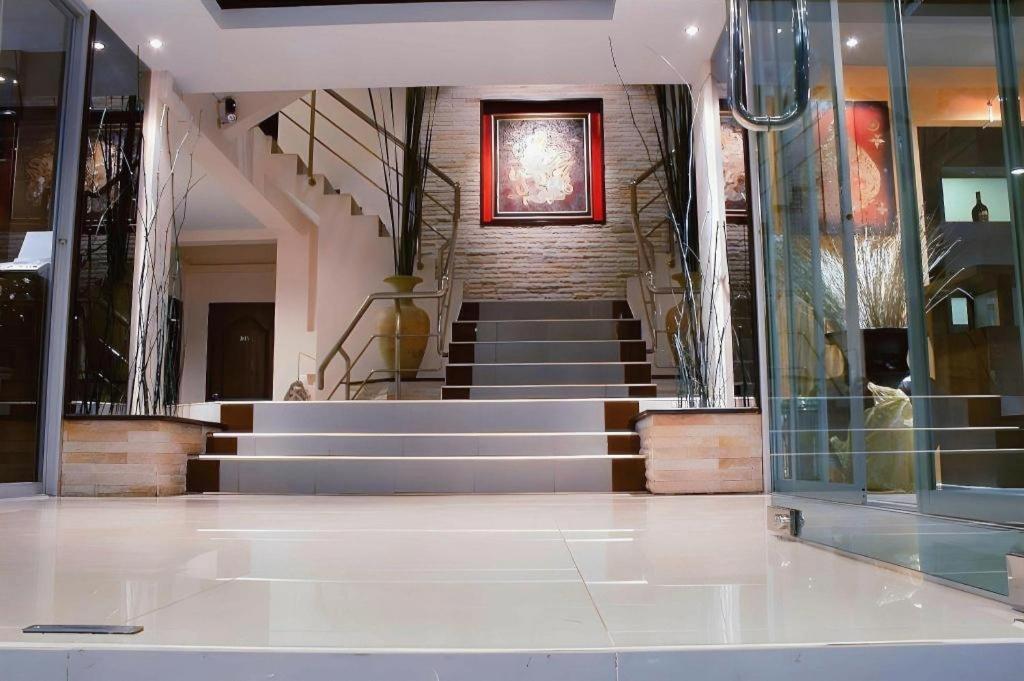 Grand Pinnacle Suvarnabhumi 8/48