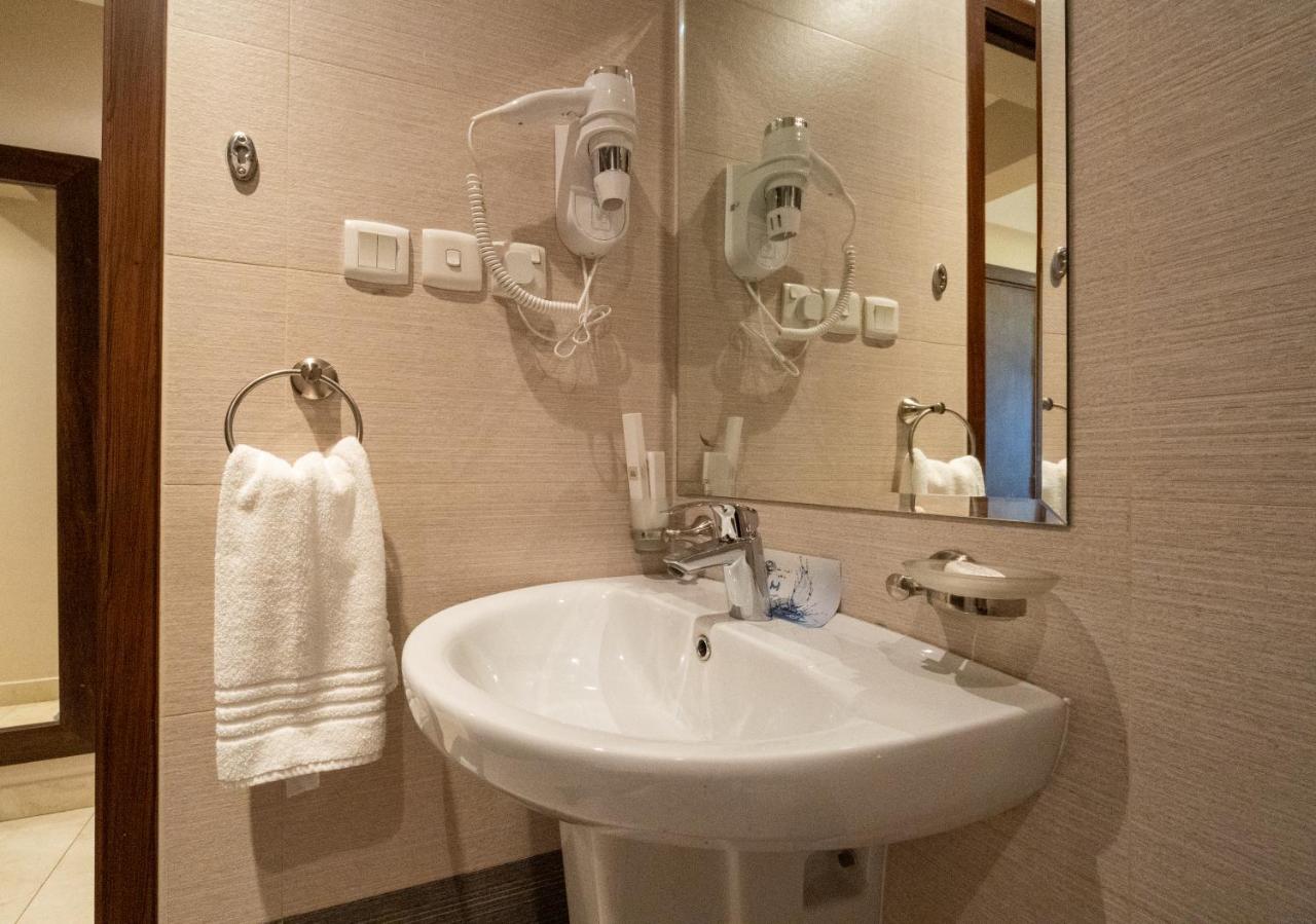 Fakhamat Al Dyafa - Serviced Apartments 51/53