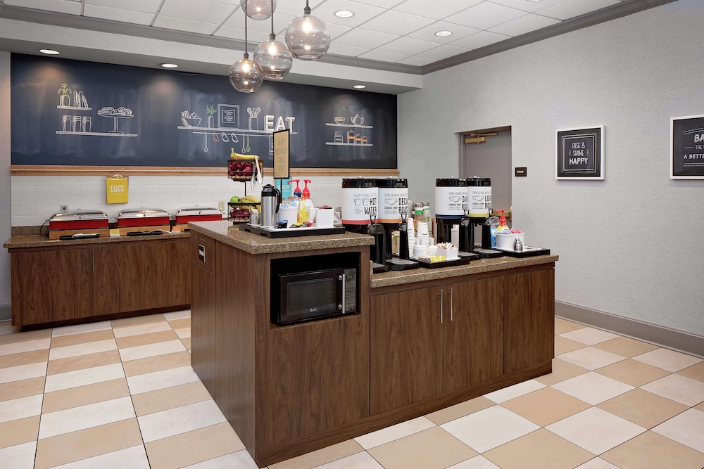 Hampton Inn Louisville Downtown 6/50