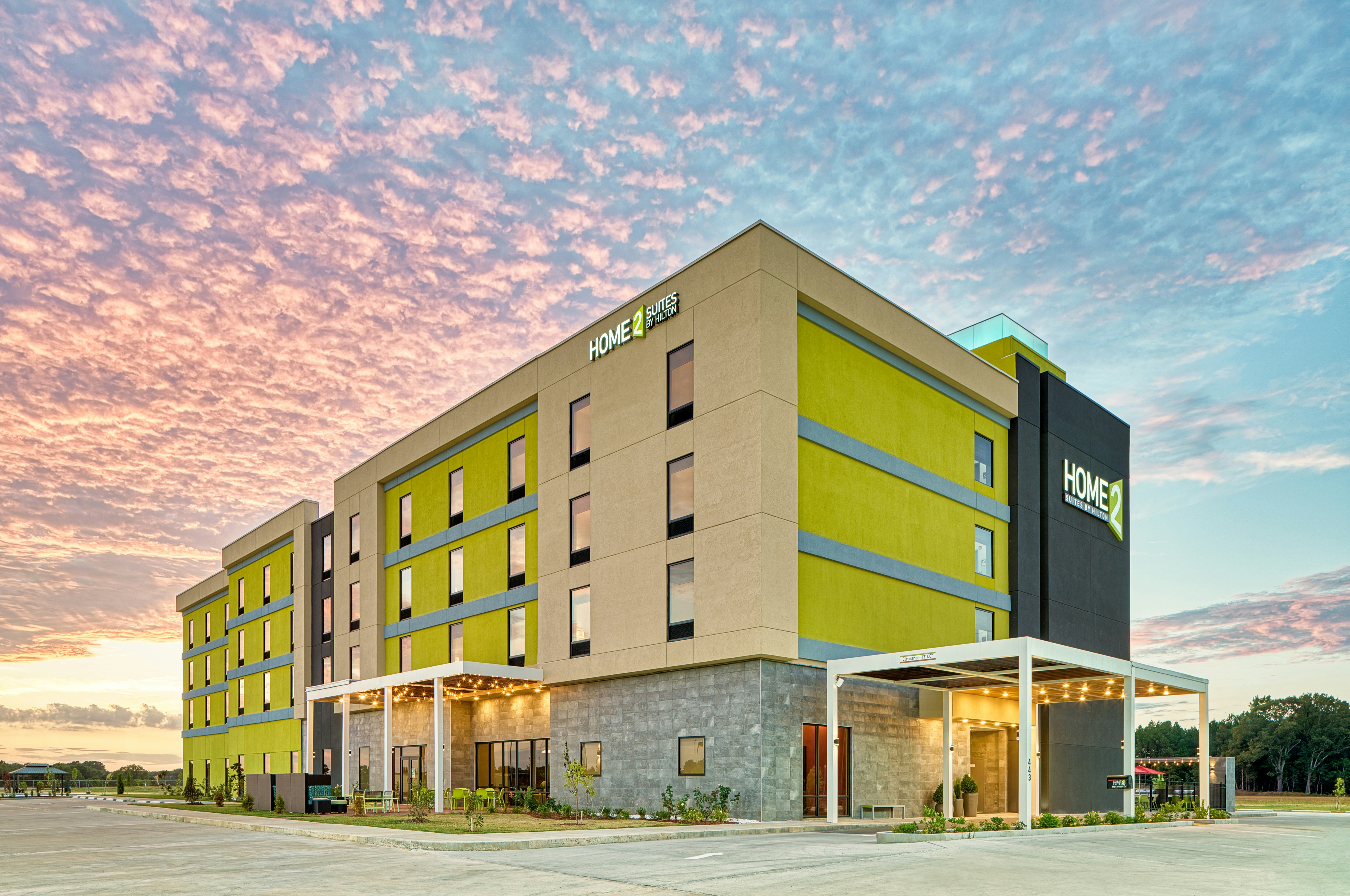 HOME2 SUITES BY HILTON BATESVILLE MS
