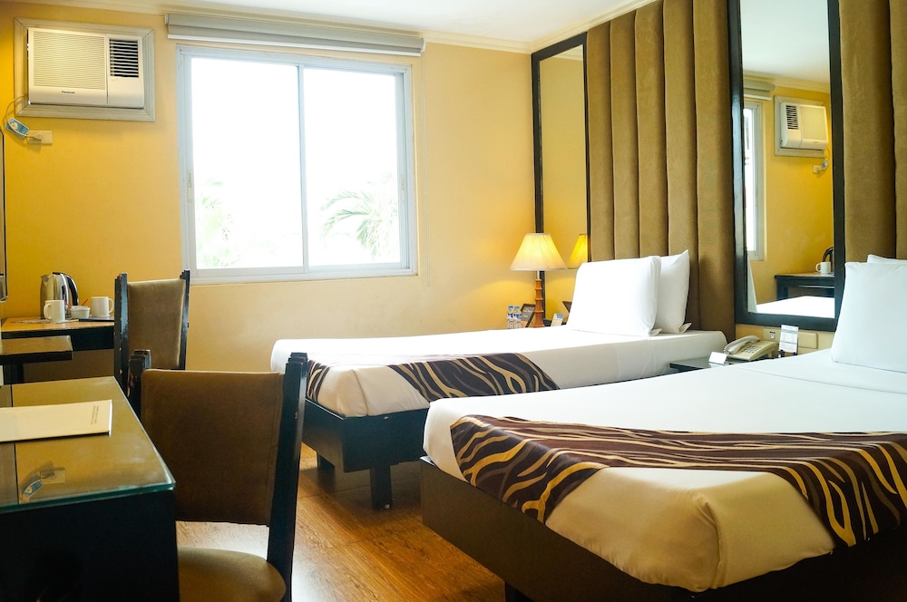 Hotel La Corona De Lipa 5/35