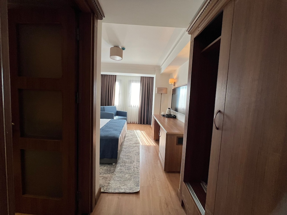 Istanblu Hotel & Spa 31/31