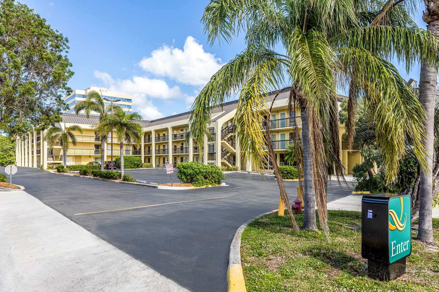 Quality Inn Palm Beach International Airport 19/19