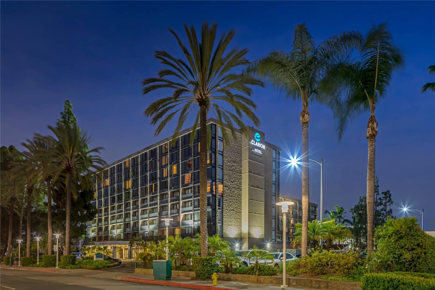 Clarion Hotel Anaheim Resort 9/45