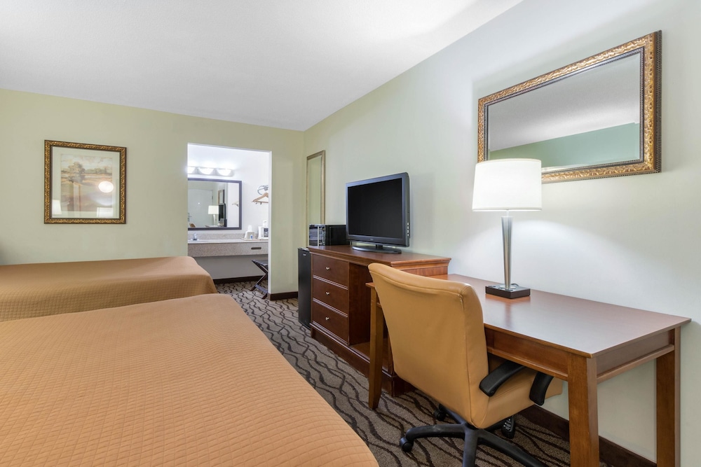 Rodeway Inn Union 18/27