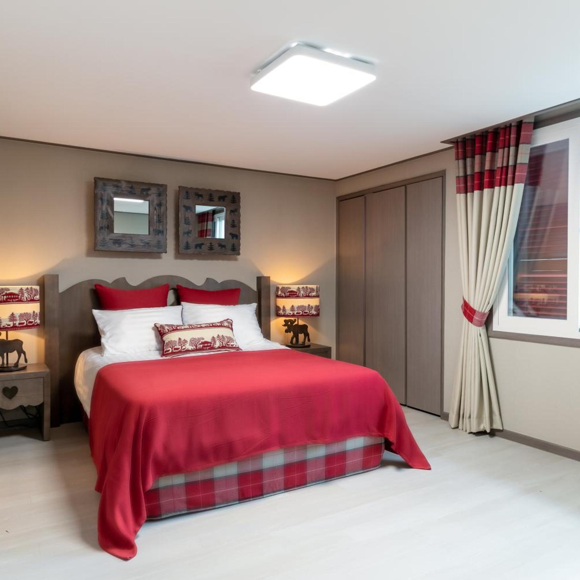 Royal, Suite, Garden View, 33 Pyeong