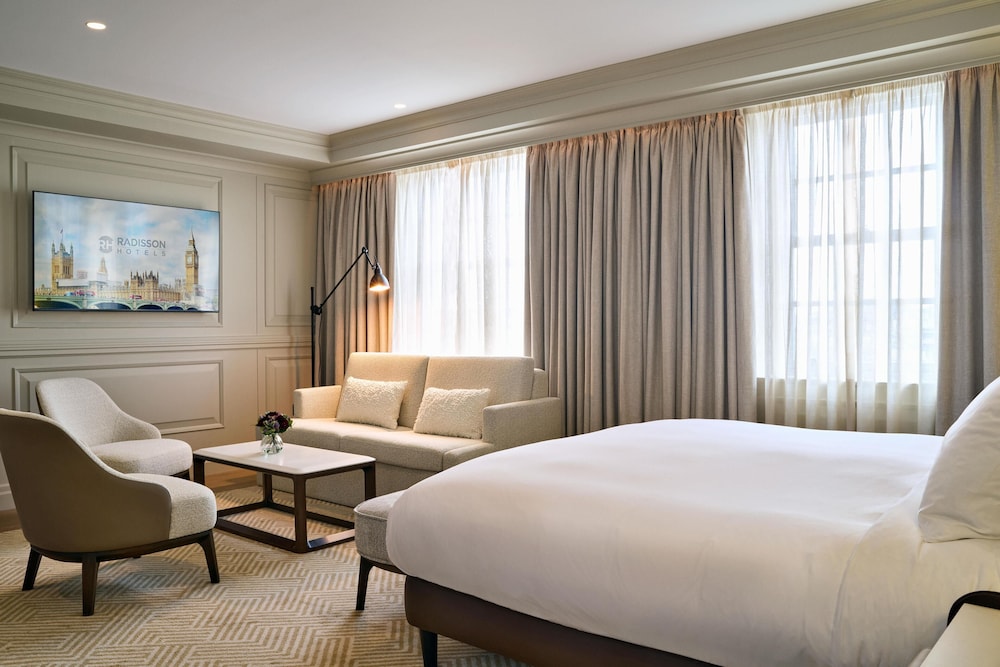 Radisson Blu Hotel London Bond Street in LONDON