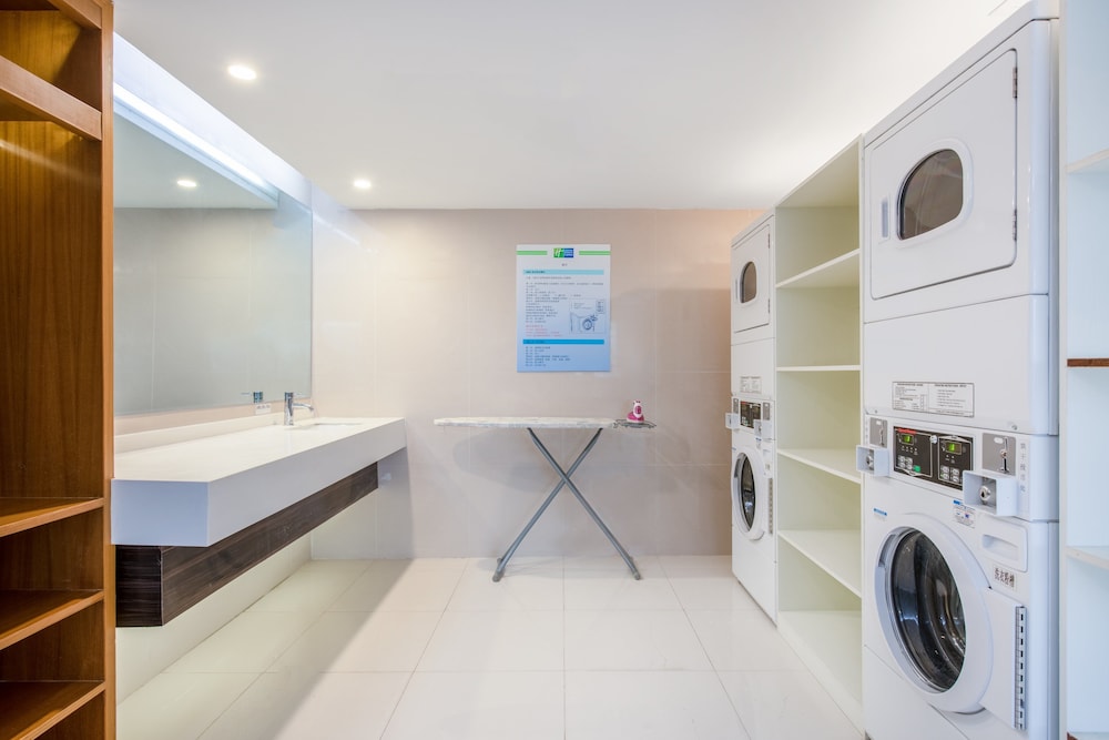 HOLIDAY INN EXPRESS HEFEI DOWNTOWN 14/80