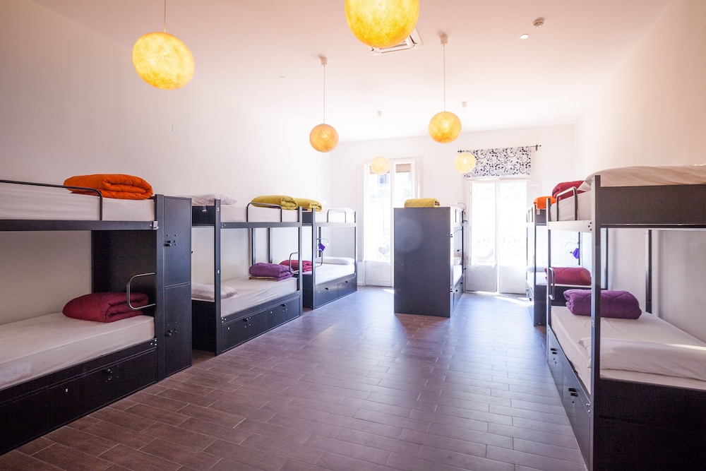 360 Hostel Barcelona Arts&Culture 2/59
