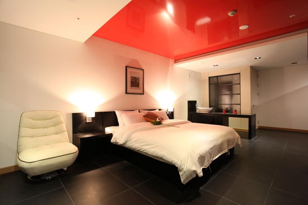 R.Lee Suite Hotel Ganseok 12/31