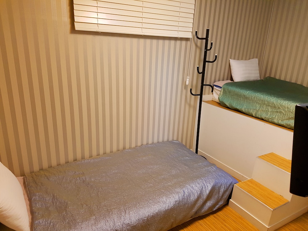MAMA GUEST HOUSE 26/67