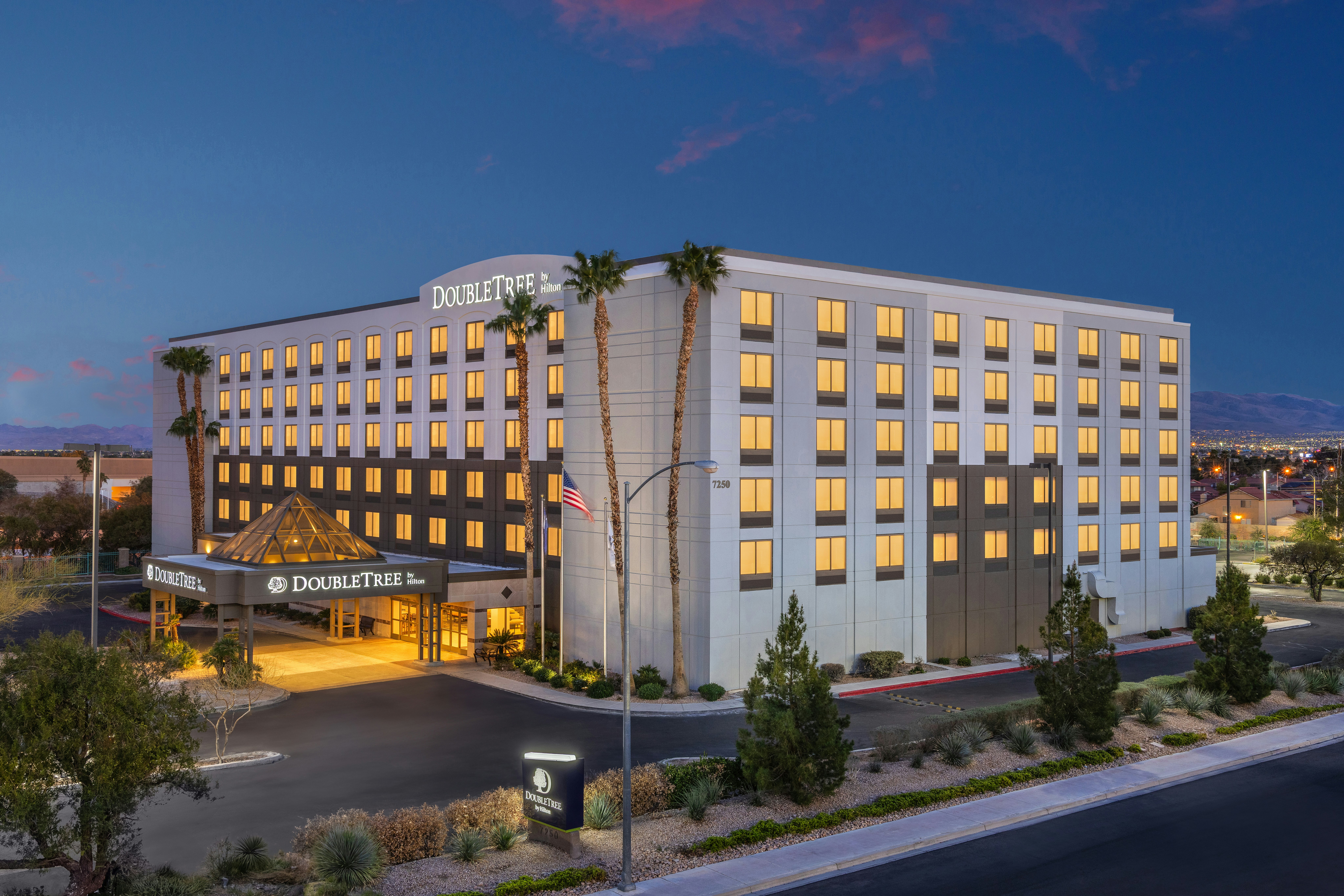 Doubletree By Hilton Las Vegas Airport 3/59
