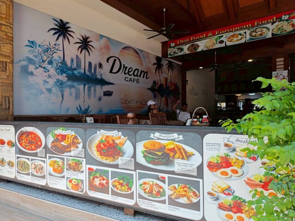 Dream Hotel 7/50