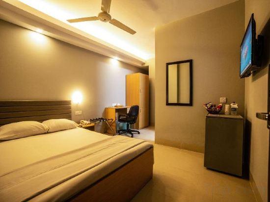 Room at Hotel Castle Salam, KHULNA