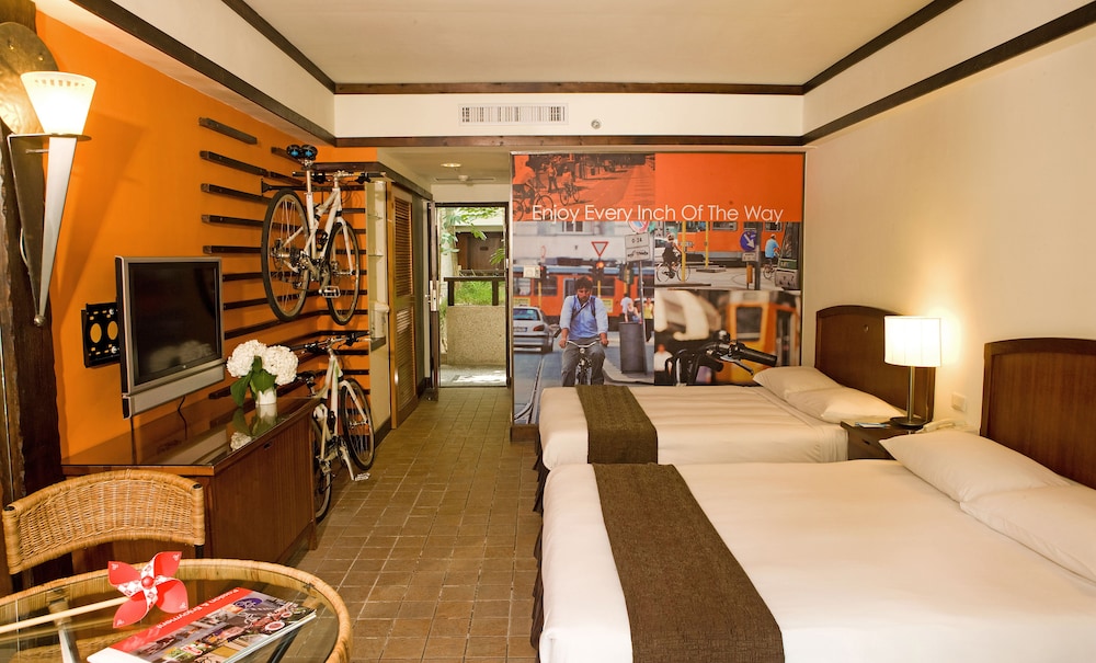 Yoho Beach Resort 32/76