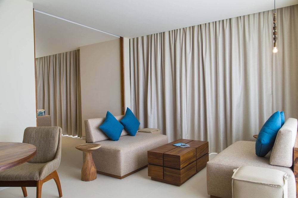 The Westin Cozumel 52/77