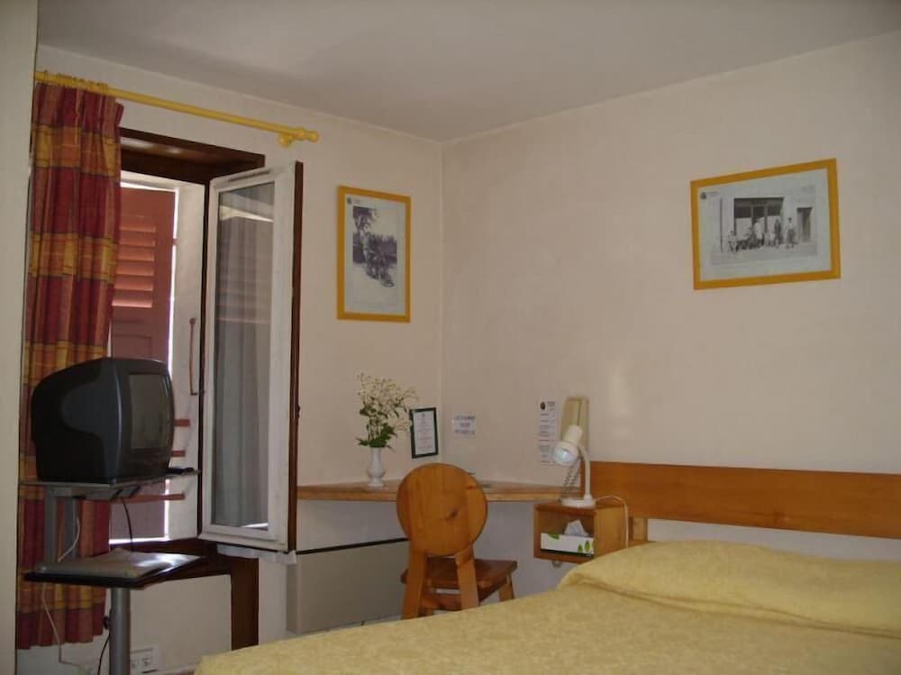 Auberge D Anthy 32/50