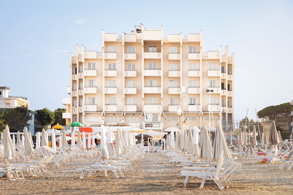Hotel Life in RIMINI