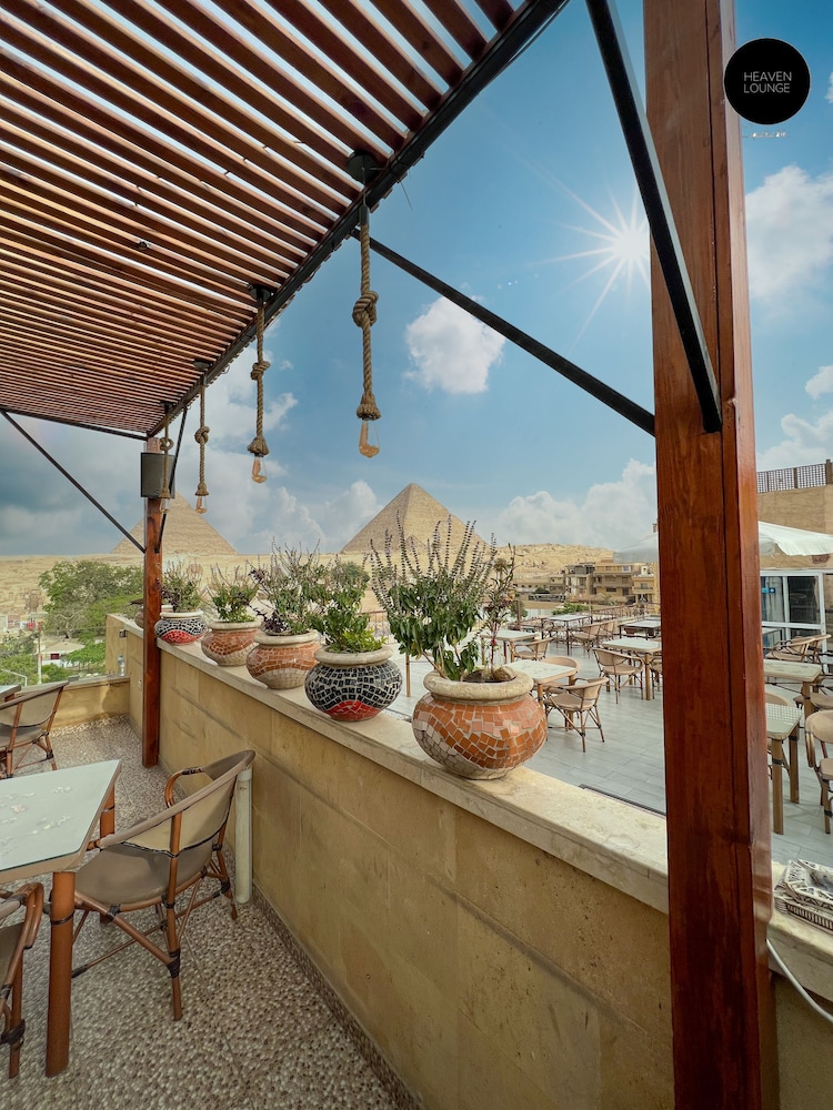 Giza Pyramids View Inn 23/50