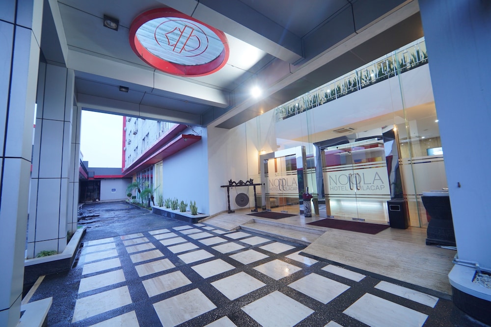Noola Hotel Cilacap 64/68