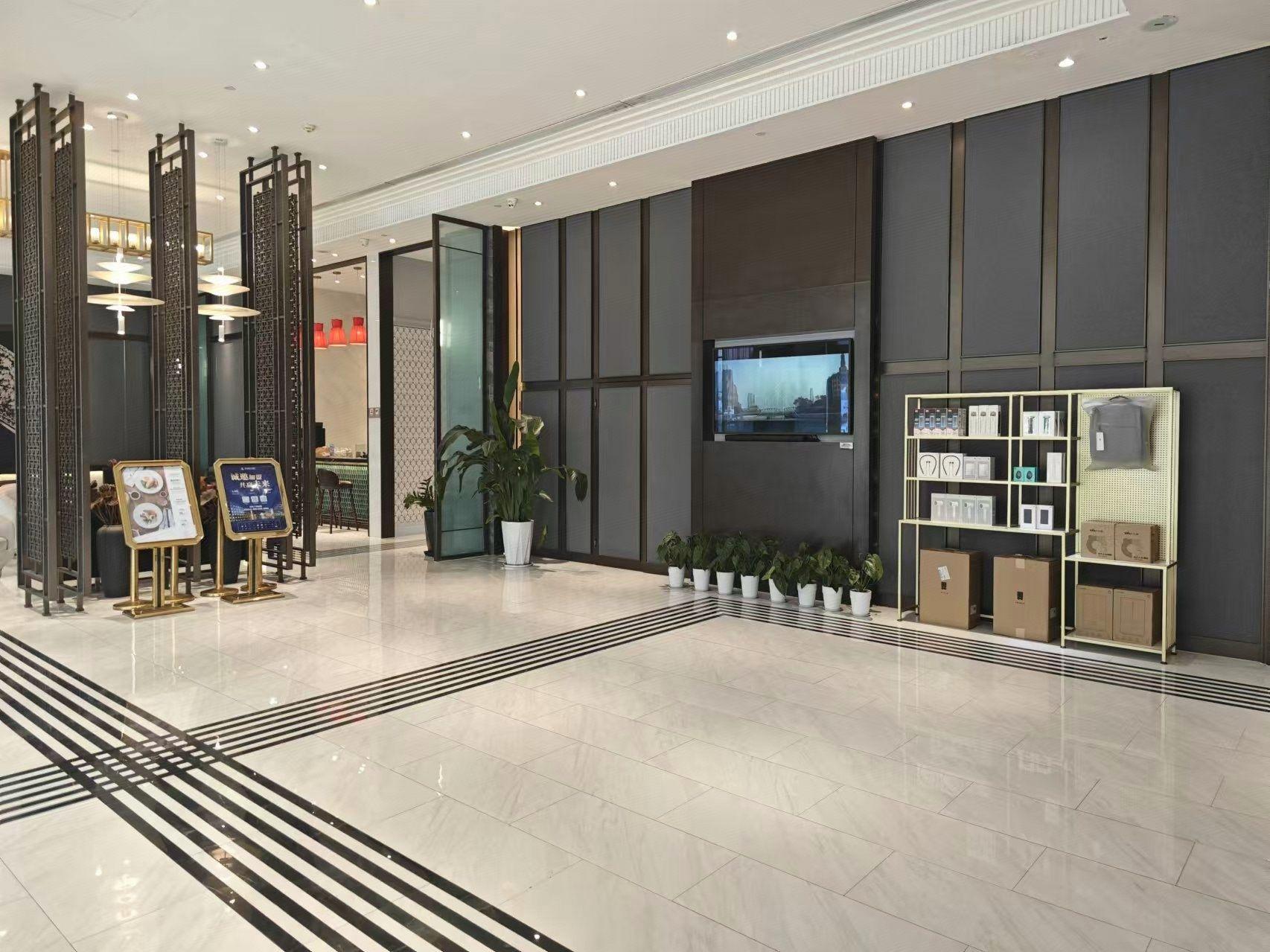 Metropolo Jinjiang Hotels Erqi Wanda Plaza 26/27