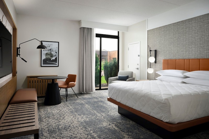 Sheraton Grand Rapids Airport Hotel 1/1