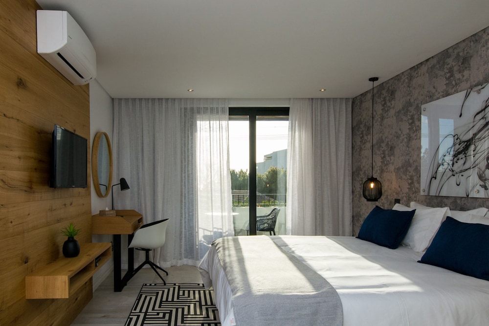 Central Beach Villas 6/28