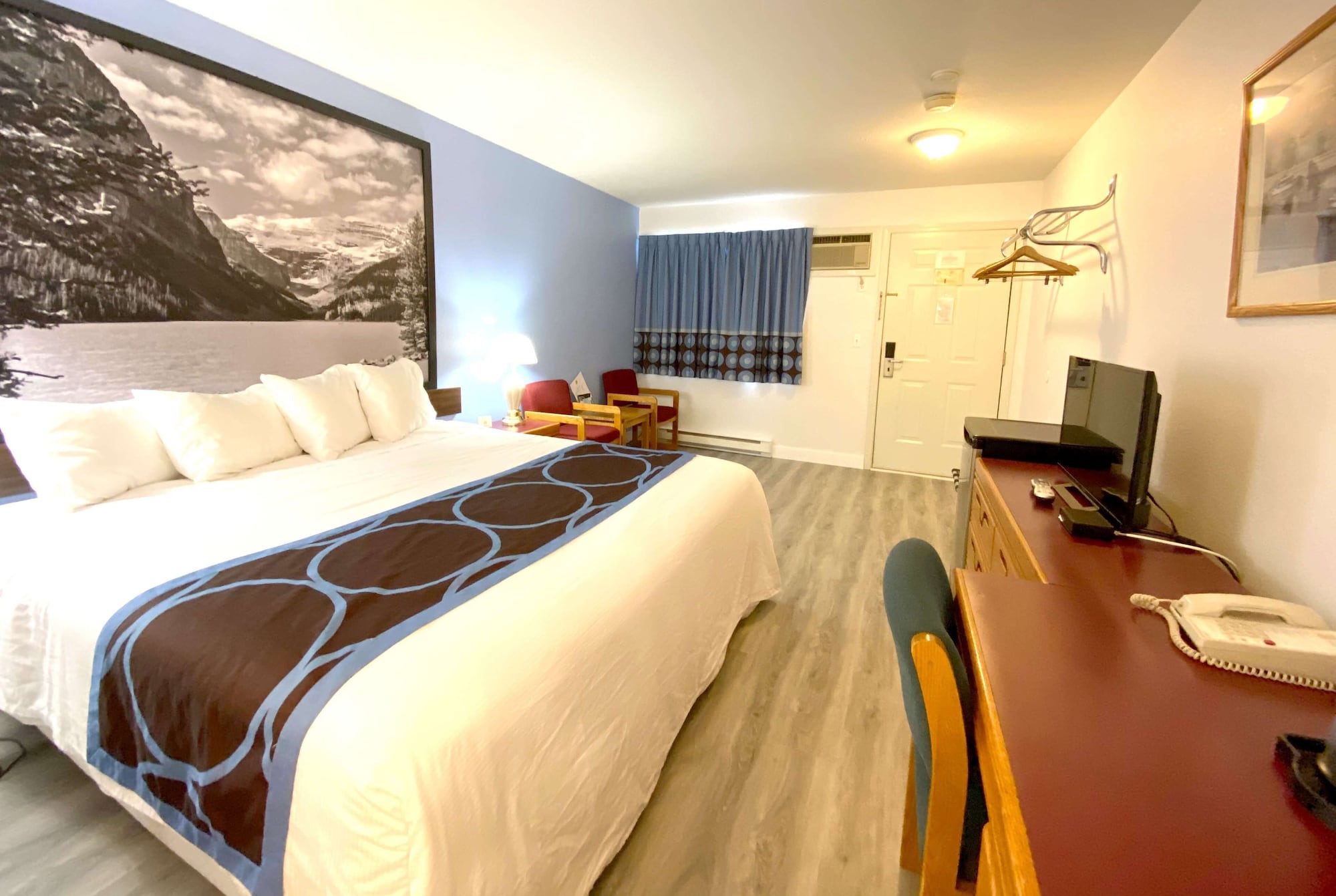 Room, King Bed