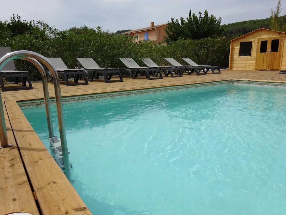 Hotel Restaurant Le Castel Fleuri 29/50