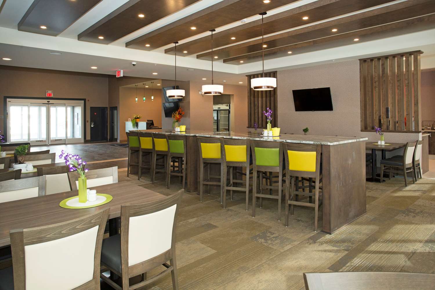 restaurant cafeteria