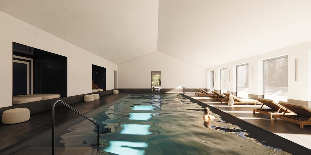 swimming pool spa