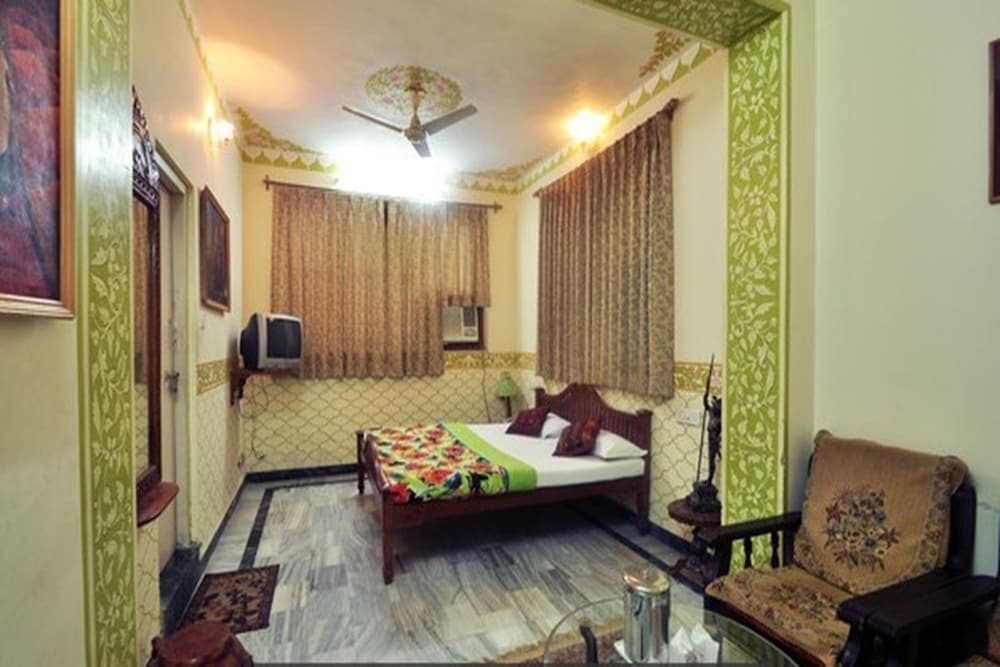 Hotel Teerth Palace 9/24