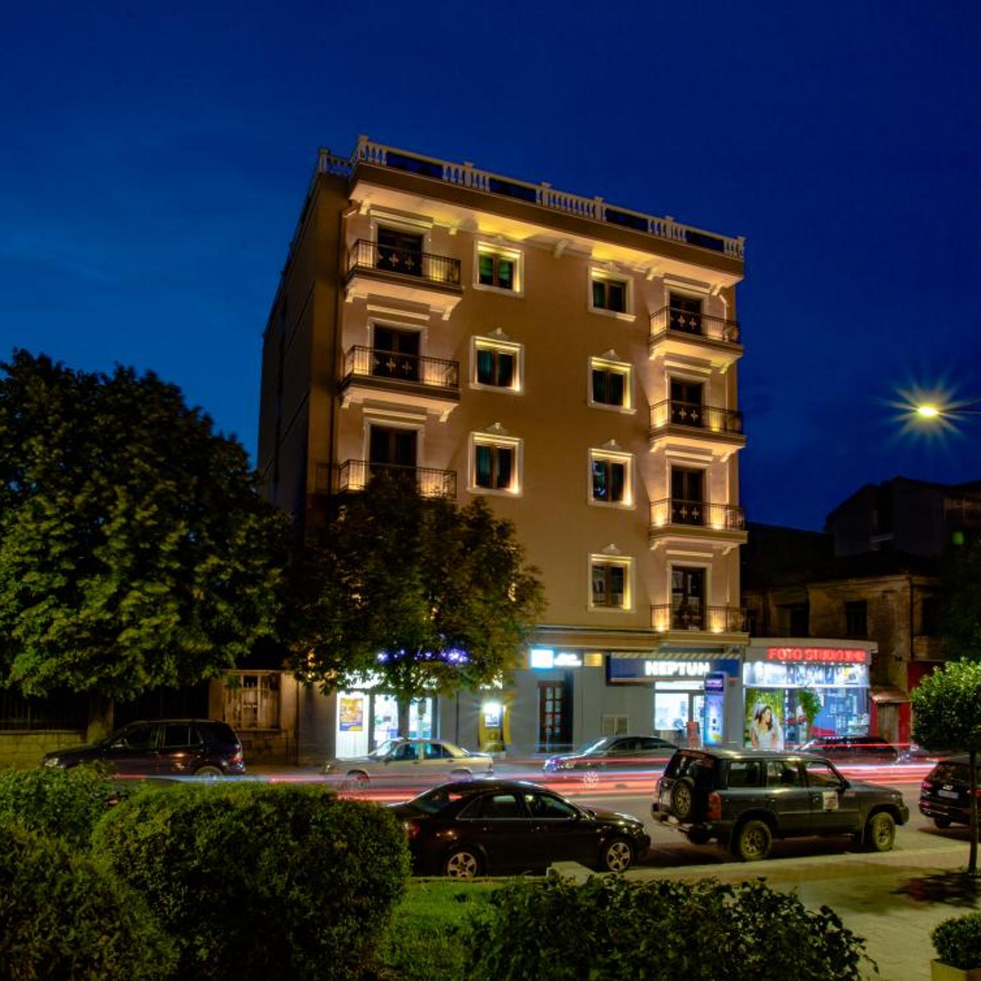 Christi's Hotel Borova in KORCE