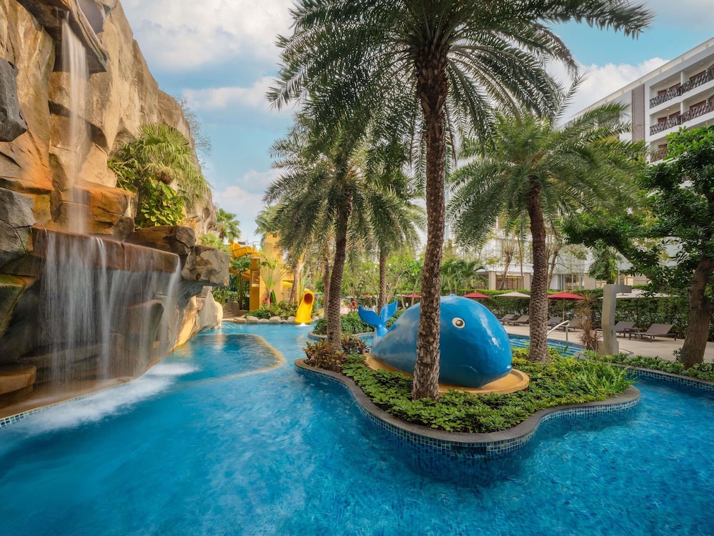 Mercure Pattaya Ocean Resort 68/70