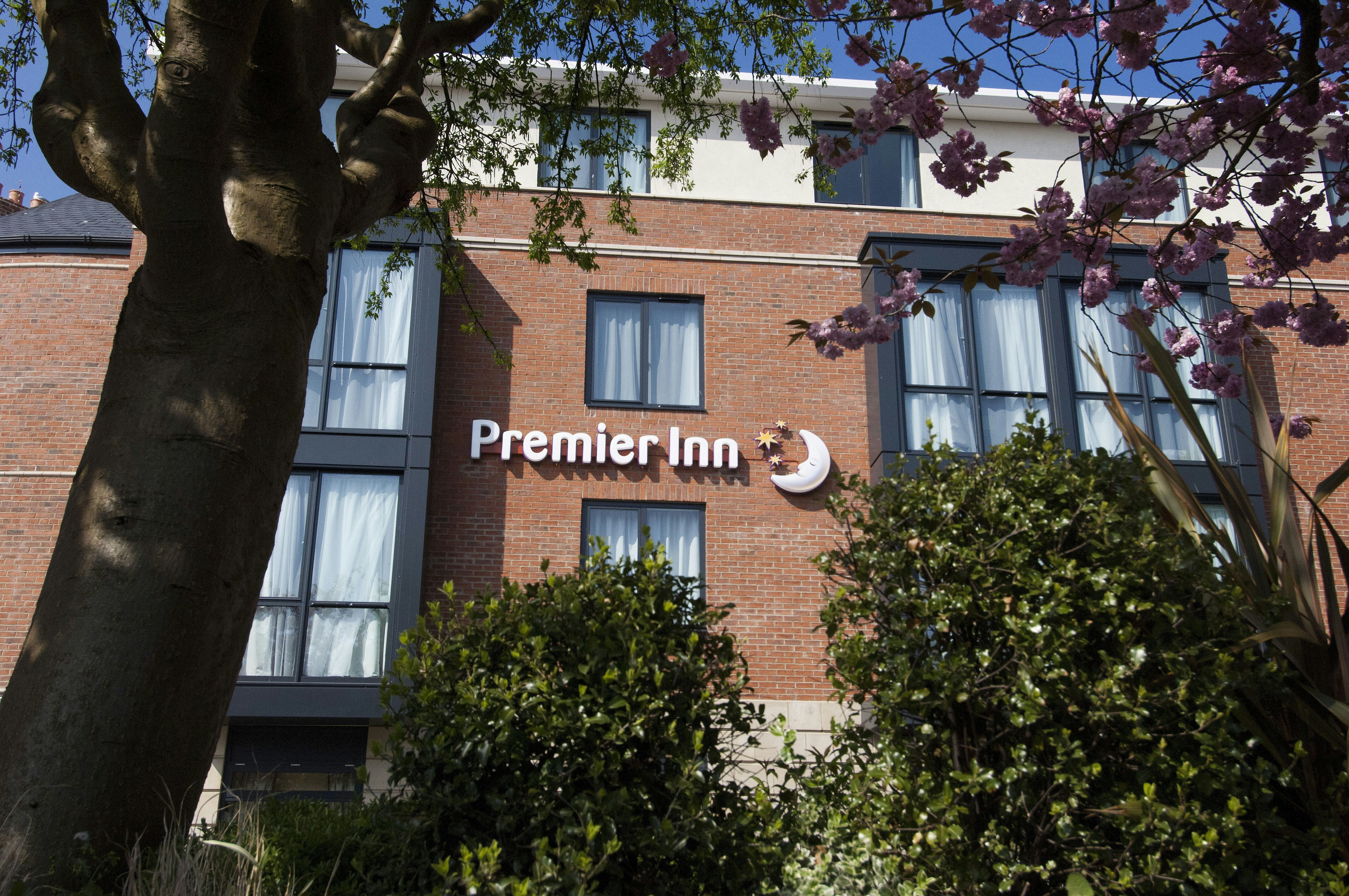 Premier Inn Scarborough 7/43