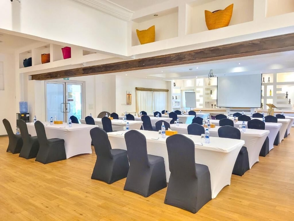La Villa Boutique Hotel 63/69