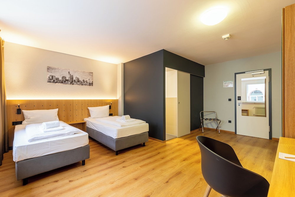 mk hotel frankfurt 33/65