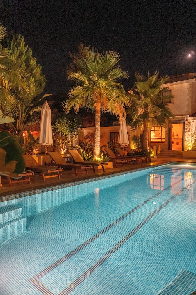Agustos Hotel Alacati 25/50
