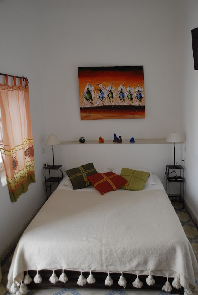 SUPERIOR, DOUBLE BED
