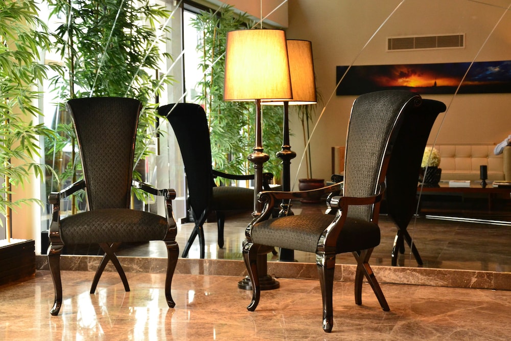 Inncity Hotel Nisantasi 40/50