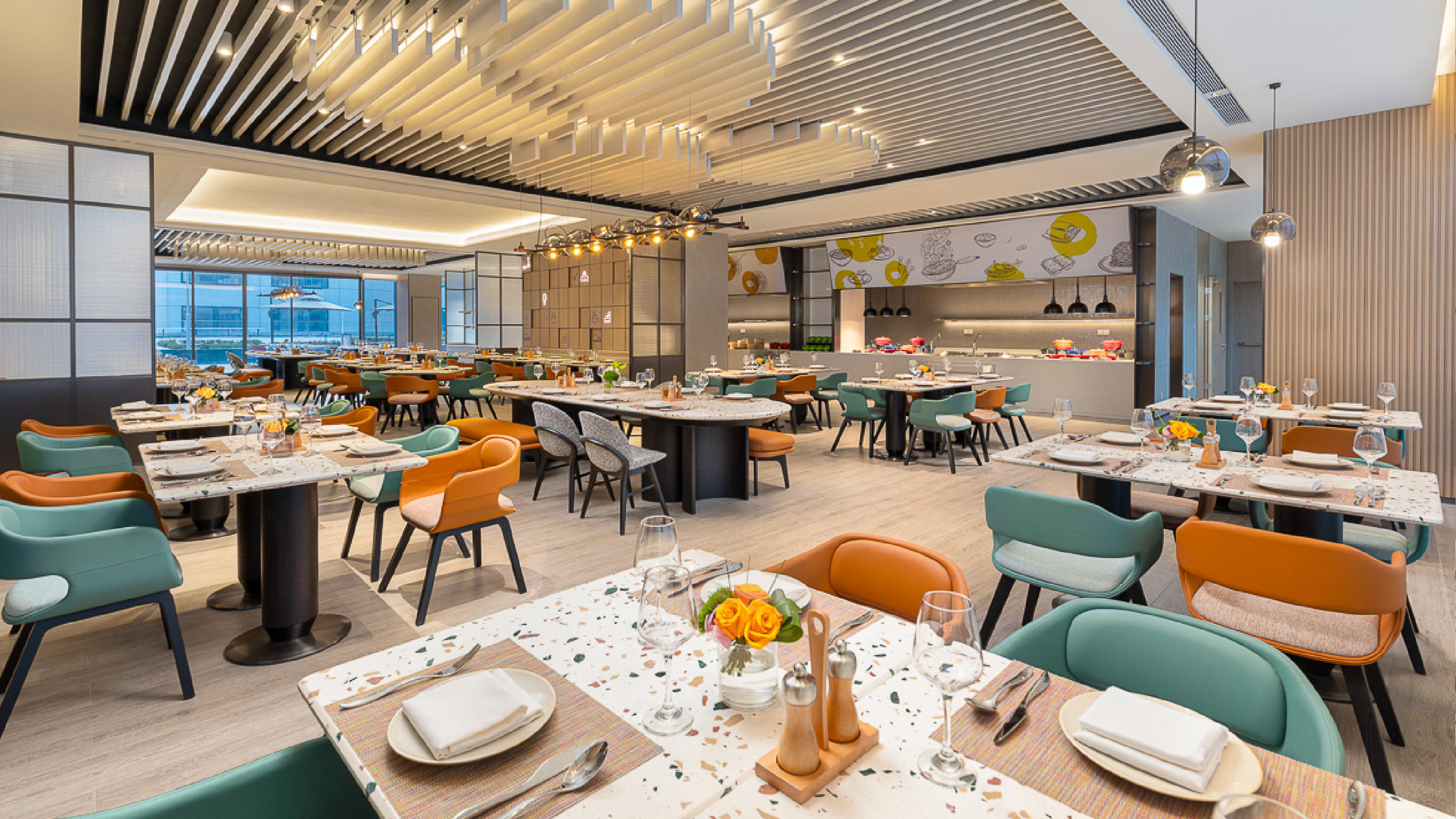 Holiday Inn Shanghai Pudong Airport 34/50