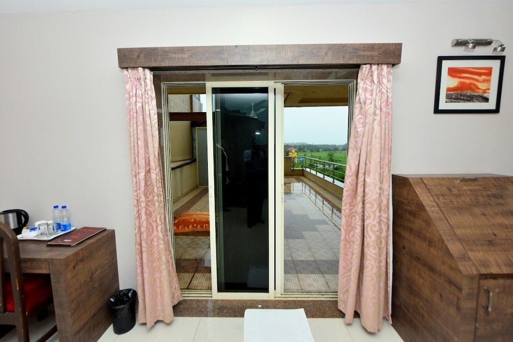 Boshan Hotels 7/50