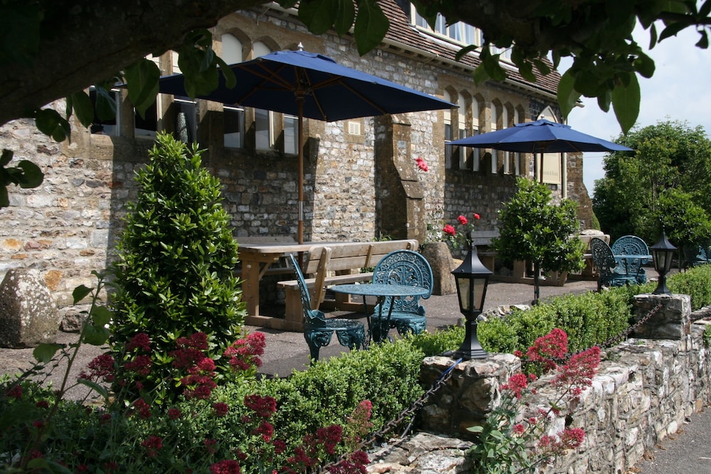 The Belfry, Restaurant and Rooms 31/39