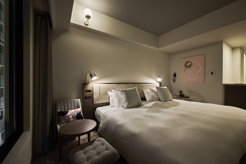 STANDARD, KING BED