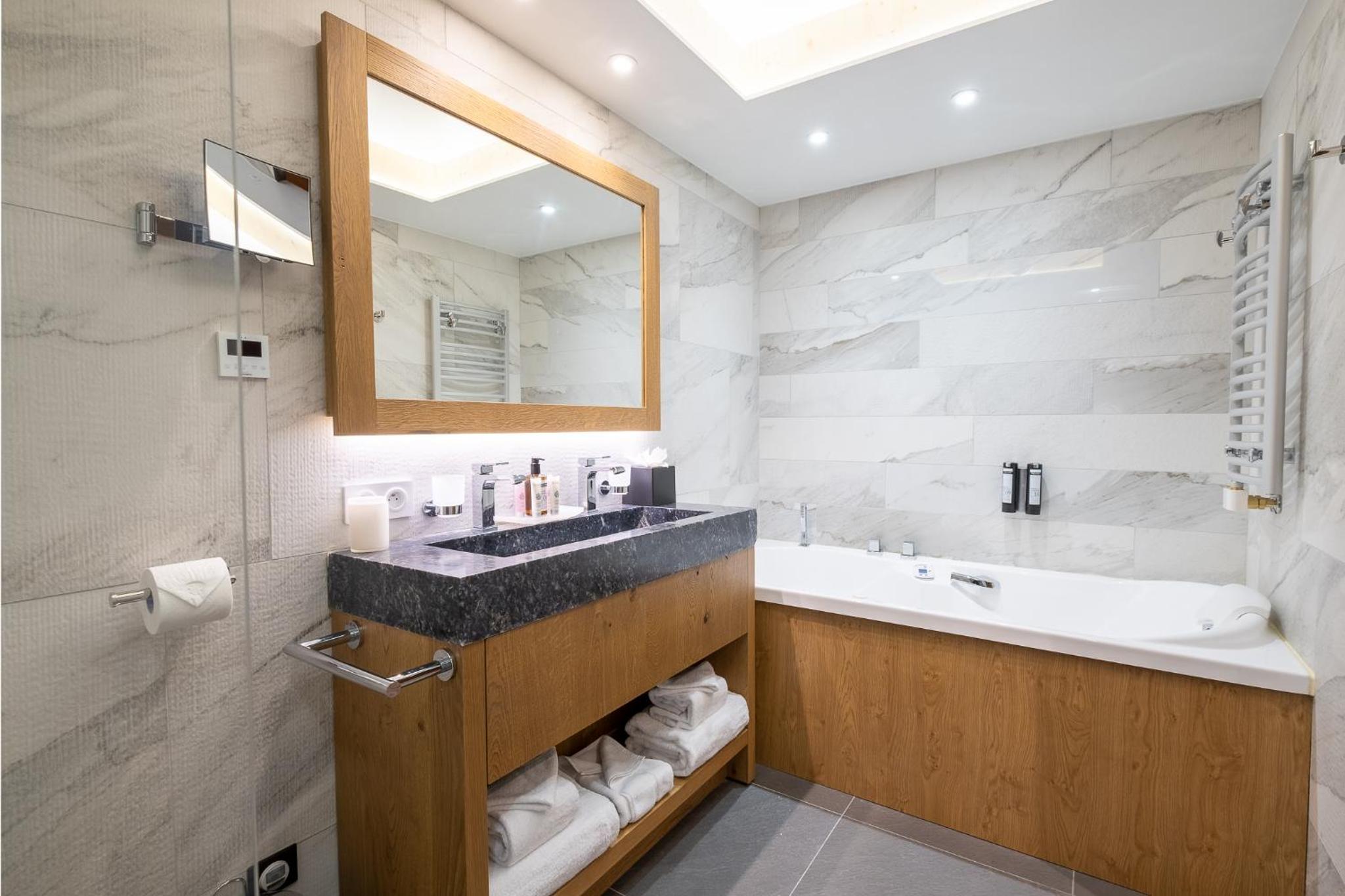 غرفة سوبيريور بسرير مزدوج أو سريرين منفصلين، Hotel Alparena and Spa 6/6