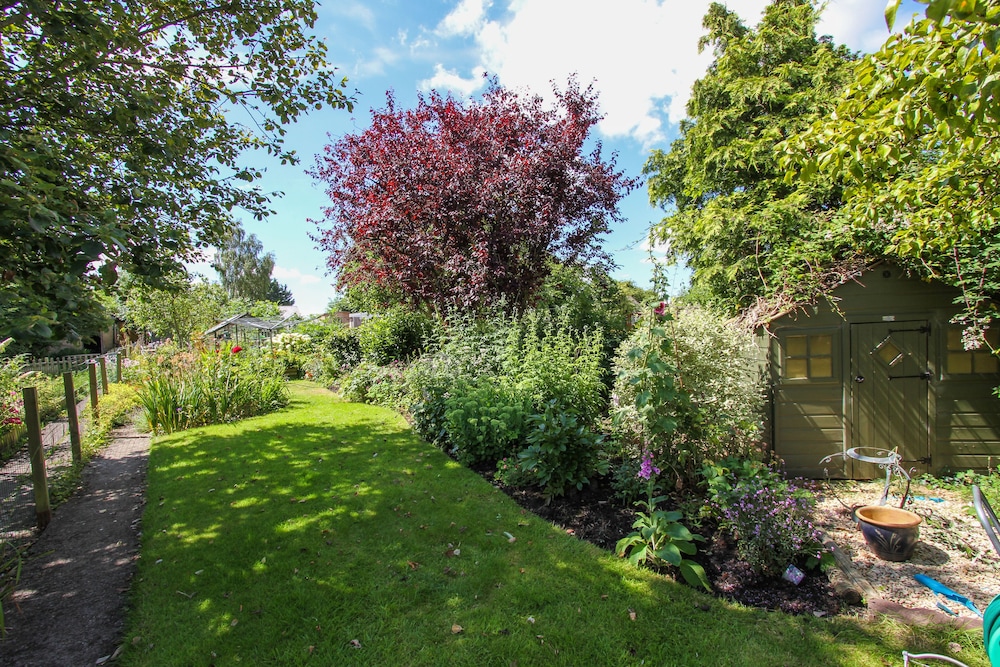 London Road Garden Annex 18/22