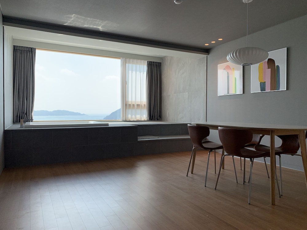 Tourist Hotel Sang Sang House 30/50
