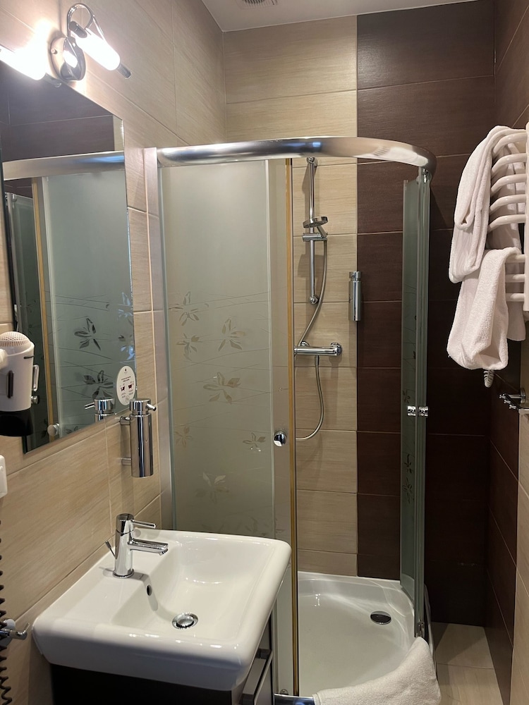 Boutique Hotel’s Bytom 48/49