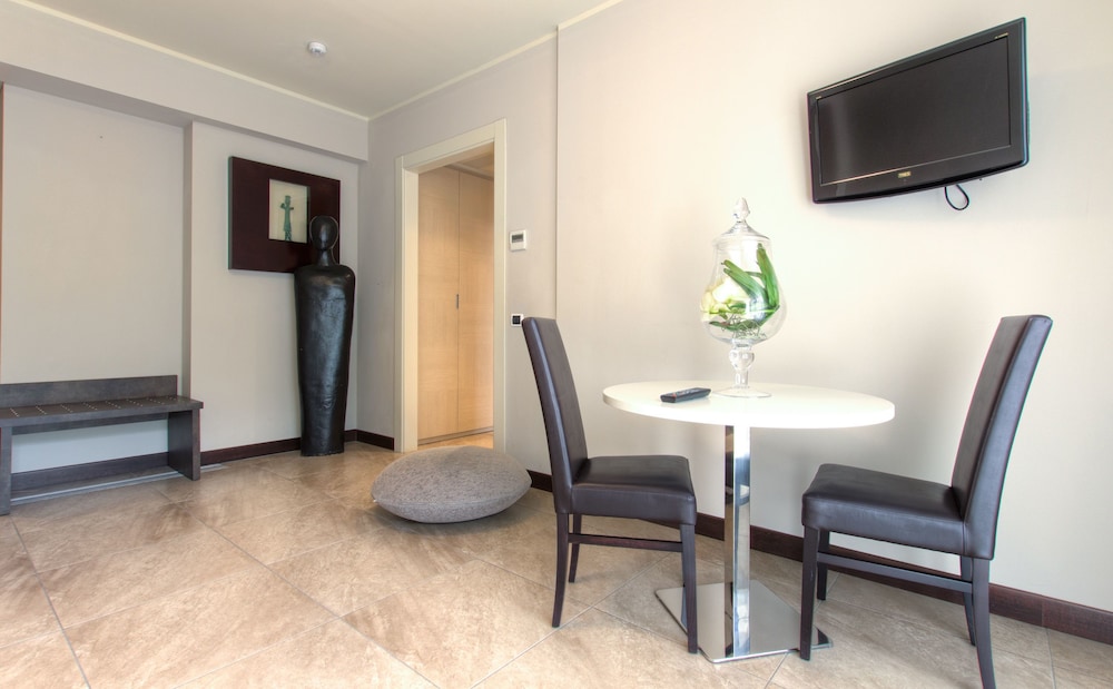Hotel Kent 43/56