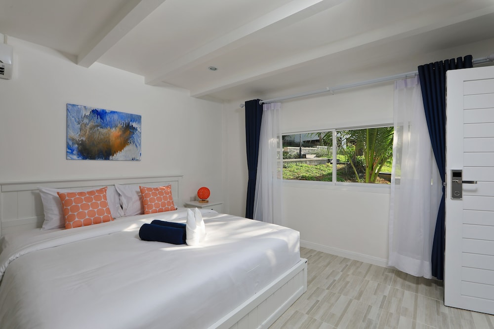 Kata White Villas photo5